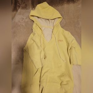 soft yellow matix short sleeve sweater